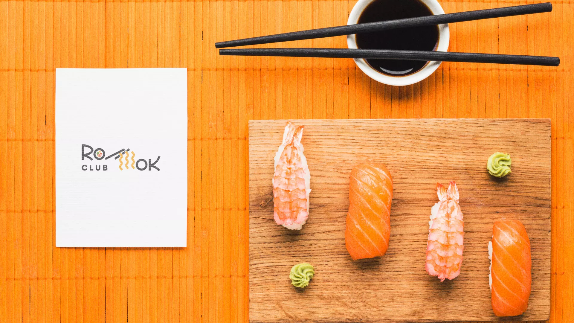 Создание логотипа суши-бара «Roll Wok Club» в Чебаркуле